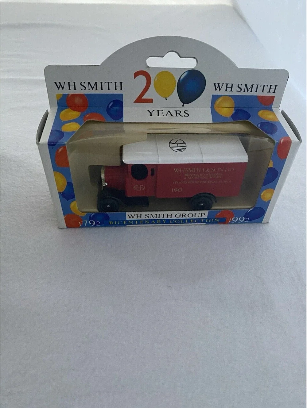 Vintage LLEDO Diecast Red 1931 Morris Van WH Smith 200 Years Promo 1992 Old Car